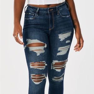 Hollister Co Curvy Mid Rise Destroyed Skinny Jeans